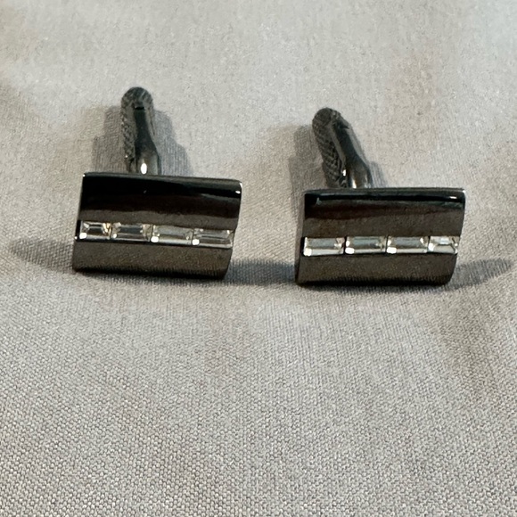 Black Minimalist Cuff Links with Toggle Closure - Picture 1 of 3